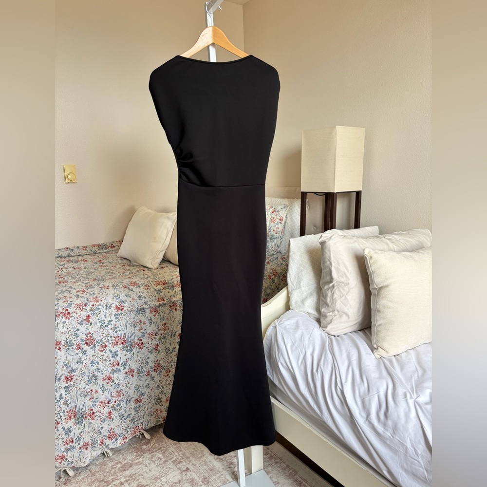 Elegant Black Sleeveless Dress OYS (from TikTok Shop)